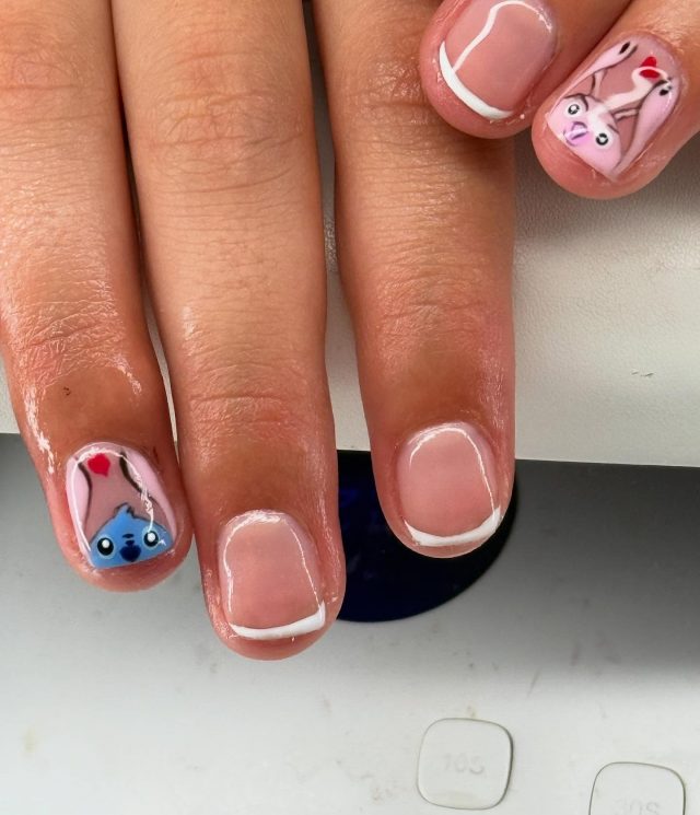 Stitch ready for Disney land!!💙 Done by Jayden!